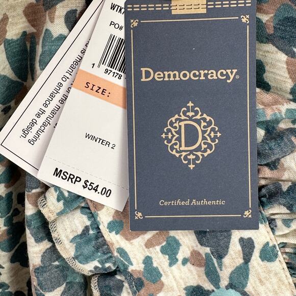 New Democracy Wide V-Neck Floral Camo Print Shirt Plus Sz 1X Teal Mocha - Picture 6 of 7